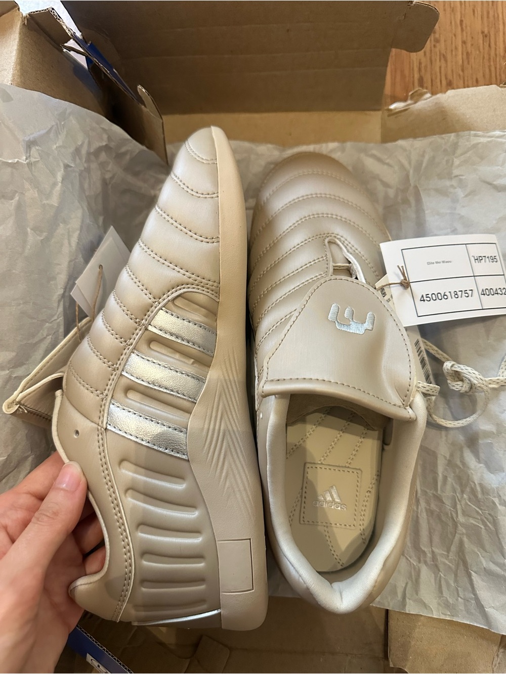 Women’s Adidas Elite Mei Miaou Collab size 8.5